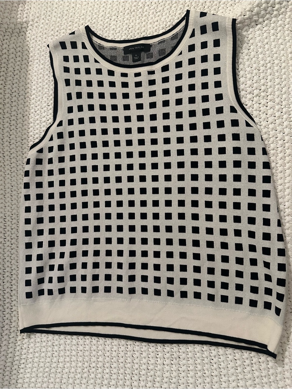 Ann Taylor Black and White Grid Knit Sleeveless Top